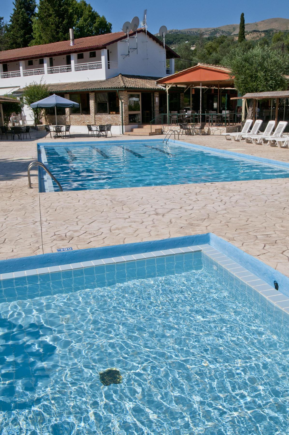 Apartments Katia คัสซิโอปี ภายนอก รูปภาพ