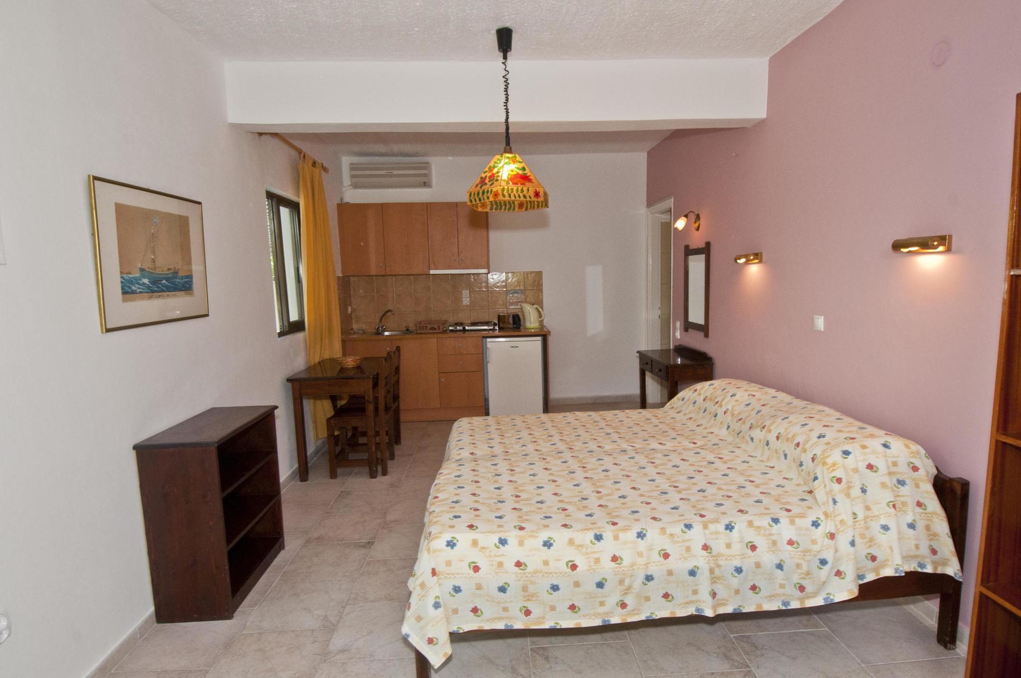 Apartments Katia คัสซิโอปี ภายนอก รูปภาพ